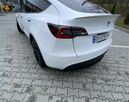Білий Тесла Model Y, об'ємом двигуна 0 л та пробігом 21 тис. км за 19000 $, фото 25 на Automoto.ua