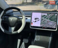 Белый Тесла Model Y, объемом двигателя 0 л и пробегом 84 тыс. км за 28000 $, фото 17 на Automoto.ua