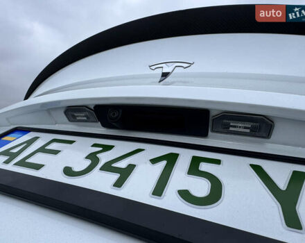 Белый Тесла Model Y, объемом двигателя 0 л и пробегом 77 тыс. км за 25000 $, фото 20 на Automoto.ua