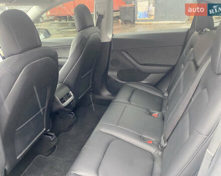 Білий Тесла Model Y, об'ємом двигуна 0 л та пробігом 70 тис. км за 24500 $, фото 13 на Automoto.ua