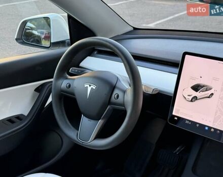 Белый Тесла Model Y, объемом двигателя 0 л и пробегом 36 тыс. км за 30500 $, фото 16 на Automoto.ua