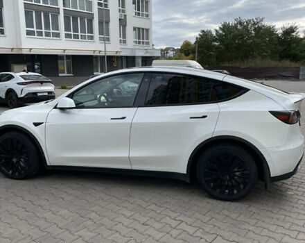 Белый Тесла Model Y, объемом двигателя 0 л и пробегом 65 тыс. км за 22999 $, фото 16 на Automoto.ua