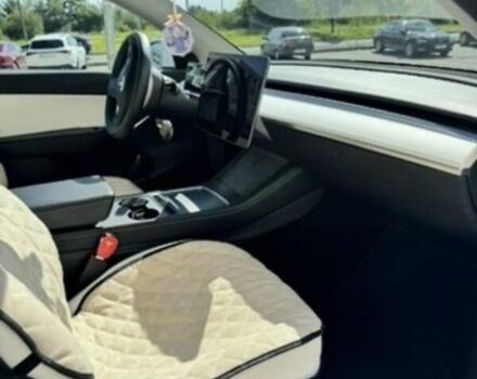 Белый Тесла Model Y, объемом двигателя 0 л и пробегом 128 тыс. км за 25900 $, фото 4 на Automoto.ua