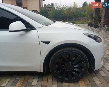 Белый Тесла Model Y, объемом двигателя 0 л и пробегом 195 тыс. км за 26000 $, фото 2 на Automoto.ua