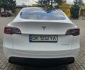 Тесла Model Y 2021 в Ровно на Automoto.ua Белый Тесла Model Y, объемом двигателя 0 л и пробегом 133 тыс. км за 22000 $, фото 34 на Automoto.ua