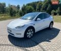 Белый Тесла Model Y, объемом двигателя 0 л и пробегом 75 тыс. км за 22800 $, фото 1 на Automoto.ua