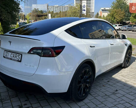 Белый Тесла Model Y, объемом двигателя 0 л и пробегом 88 тыс. км за 25700 $, фото 6 на Automoto.ua