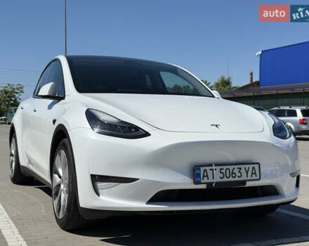 Белый Тесла Model Y, объемом двигателя 0 л и пробегом 110 тыс. км за 27750 $, фото 17 на Automoto.ua