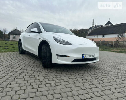 Белый Тесла Model Y, объемом двигателя 0 л и пробегом 60 тыс. км за 31500 $, фото 4 на Automoto.ua