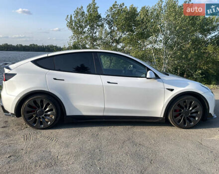 Белый Тесла Model Y, объемом двигателя 0 л и пробегом 68 тыс. км за 36000 $, фото 8 на Automoto.ua