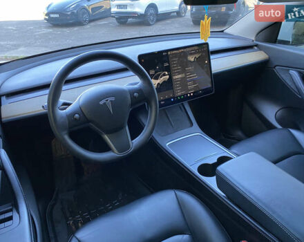 Белый Тесла Model Y, объемом двигателя 0 л и пробегом 39 тыс. км за 27300 $, фото 13 на Automoto.ua