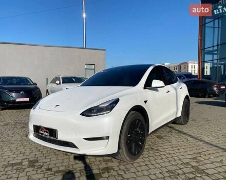 Білий Тесла Model Y, об'ємом двигуна 0 л та пробігом 54 тис. км за 21900 $, фото 2 на Automoto.ua