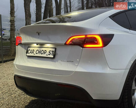 Белый Тесла Model Y, объемом двигателя 0 л и пробегом 128 тыс. км за 22600 $, фото 17 на Automoto.ua