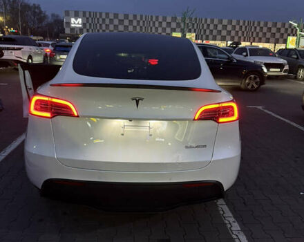 Білий Тесла Model Y, об'ємом двигуна 0 л та пробігом 52 тис. км за 30000 $, фото 3 на Automoto.ua