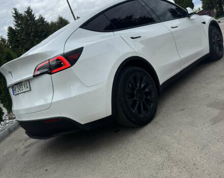 Белый Тесла Model Y, объемом двигателя 0 л и пробегом 128 тыс. км за 24999 $, фото 5 на Automoto.ua