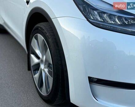 Белый Тесла Model Y, объемом двигателя 0 л и пробегом 38 тыс. км за 24100 $, фото 21 на Automoto.ua