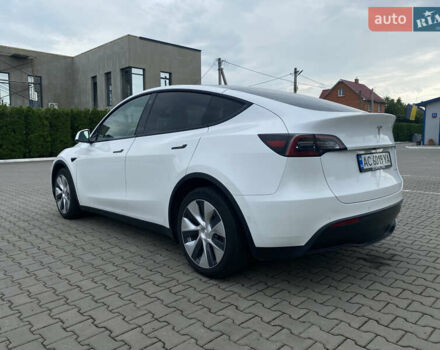 Белый Тесла Model Y, объемом двигателя 0 л и пробегом 122 тыс. км за 23000 $, фото 5 на Automoto.ua