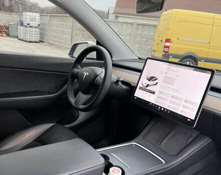 Белый Тесла Model Y, объемом двигателя 0 л и пробегом 76 тыс. км за 26700 $, фото 22 на Automoto.ua