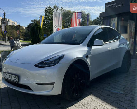 Белый Тесла Model Y, объемом двигателя 0 л и пробегом 88 тыс. км за 25700 $, фото 2 на Automoto.ua