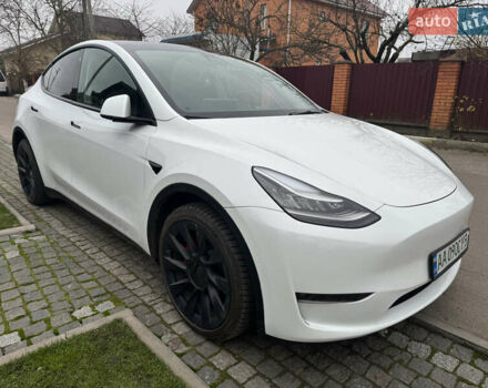 Белый Тесла Model Y, объемом двигателя 0 л и пробегом 47 тыс. км за 29500 $, фото 6 на Automoto.ua