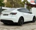 Белый Тесла Model Y, объемом двигателя 0 л и пробегом 88 тыс. км за 26999 $, фото 7 на Automoto.ua