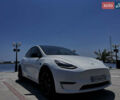 Белый Тесла Model Y, объемом двигателя 0 л и пробегом 61 тыс. км за 28000 $, фото 9 на Automoto.ua