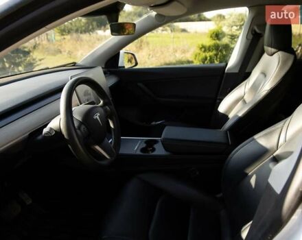Белый Тесла Model Y, объемом двигателя 0 л и пробегом 103 тыс. км за 28400 $, фото 23 на Automoto.ua