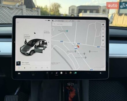 Білий Тесла Model Y, об'ємом двигуна 0 л та пробігом 78 тис. км за 26800 $, фото 19 на Automoto.ua