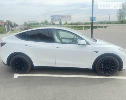 Белый Тесла Model Y, объемом двигателя 0 л и пробегом 47 тыс. км за 34200 $, фото 4 на Automoto.ua