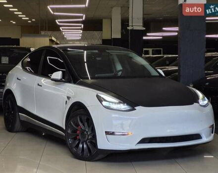 Білий Тесла Model Y, об'ємом двигуна 0 л та пробігом 58 тис. км за 26989 $, фото 3 на Automoto.ua