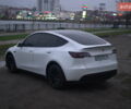 Білий Тесла Model Y, об'ємом двигуна 0 л та пробігом 66 тис. км за 23500 $, фото 57 на Automoto.ua