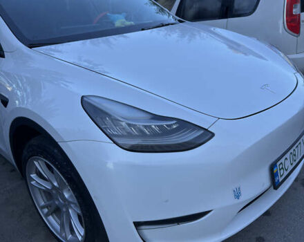 Белый Тесла Model Y, объемом двигателя 0 л и пробегом 92 тыс. км за 25200 $, фото 2 на Automoto.ua