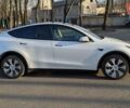 Білий Тесла Model Y, об'ємом двигуна 0 л та пробігом 101 тис. км за 23899 $, фото 3 на Automoto.ua