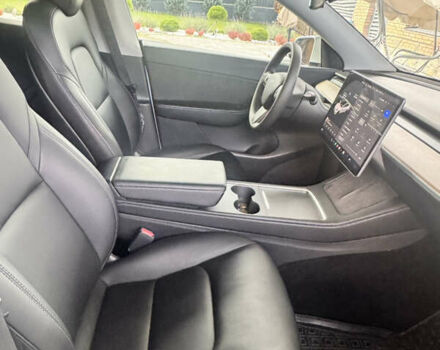 Білий Тесла Model Y, об'ємом двигуна 0 л та пробігом 72 тис. км за 29900 $, фото 6 на Automoto.ua