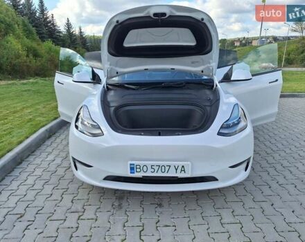 Білий Тесла Model Y, об'ємом двигуна 0 л та пробігом 75 тис. км за 30000 $, фото 26 на Automoto.ua