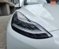 Белый Тесла Model Y, объемом двигателя 0 л и пробегом 98 тыс. км за 26499 $, фото 16 на Automoto.ua