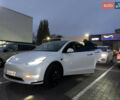 Білий Тесла Model Y, об'ємом двигуна 0 л та пробігом 52 тис. км за 30000 $, фото 1 на Automoto.ua
