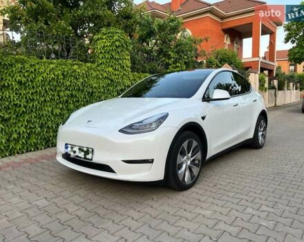 Белый Тесла Model Y, объемом двигателя 0 л и пробегом 69 тыс. км за 25500 $, фото 16 на Automoto.ua