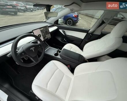 Белый Тесла Model Y, объемом двигателя 0 л и пробегом 80 тыс. км за 25500 $, фото 15 на Automoto.ua