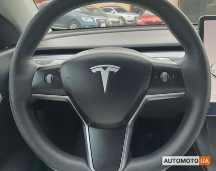 Белый Тесла Model Y, объемом двигателя 75 л и пробегом 45 тыс. км за 35999 $, фото 10 на Automoto.ua