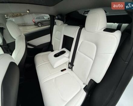 Белый Тесла Model Y, объемом двигателя 0 л и пробегом 80 тыс. км за 25500 $, фото 34 на Automoto.ua