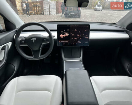 Белый Тесла Model Y, объемом двигателя 0 л и пробегом 86 тыс. км за 26700 $, фото 8 на Automoto.ua