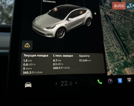 Белый Тесла Model Y, объемом двигателя 0 л и пробегом 57 тыс. км за 30000 $, фото 22 на Automoto.ua