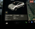 Белый Тесла Model Y, объемом двигателя 0 л и пробегом 57 тыс. км за 30000 $, фото 22 на Automoto.ua
