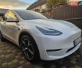 Тесла Model Y 2021 в Ровно на Automoto.ua Белый Тесла Model Y, объемом двигателя 0 л и пробегом 133 тыс. км за 22000 $, фото 2 на Automoto.ua