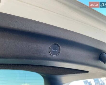 Білий Тесла Model Y, об'ємом двигуна 0 л та пробігом 54 тис. км за 21900 $, фото 24 на Automoto.ua