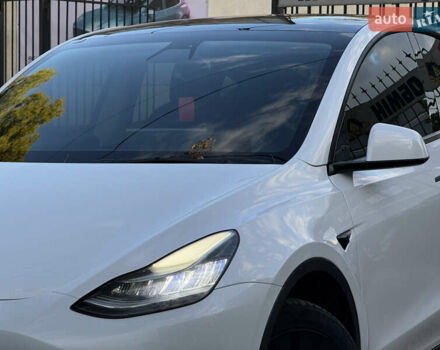 Тесла Model Y 2021 в Николаеве на Automoto.ua Белый Тесла Model Y, объемом двигателя 0 л и пробегом 80 тыс. км за 24999 $, фото 4 на Automoto.ua