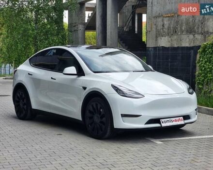 Белый Тесла Model Y, объемом двигателя 0 л и пробегом 98 тыс. км за 23699 $, фото 6 на Automoto.ua
