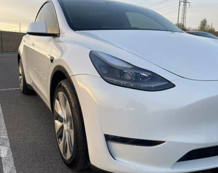 Белый Тесла Model Y, объемом двигателя 0 л и пробегом 76 тыс. км за 23400 $, фото 11 на Automoto.ua