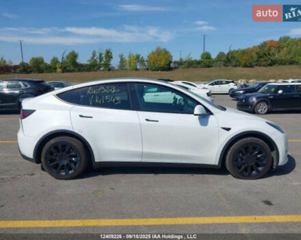 Тесла Model Y 2021 в Ровно на Automoto.ua Белый Тесла Model Y, объемом двигателя 0 л и пробегом 79 тыс. км за 15700 $, фото 7 на Automoto.ua